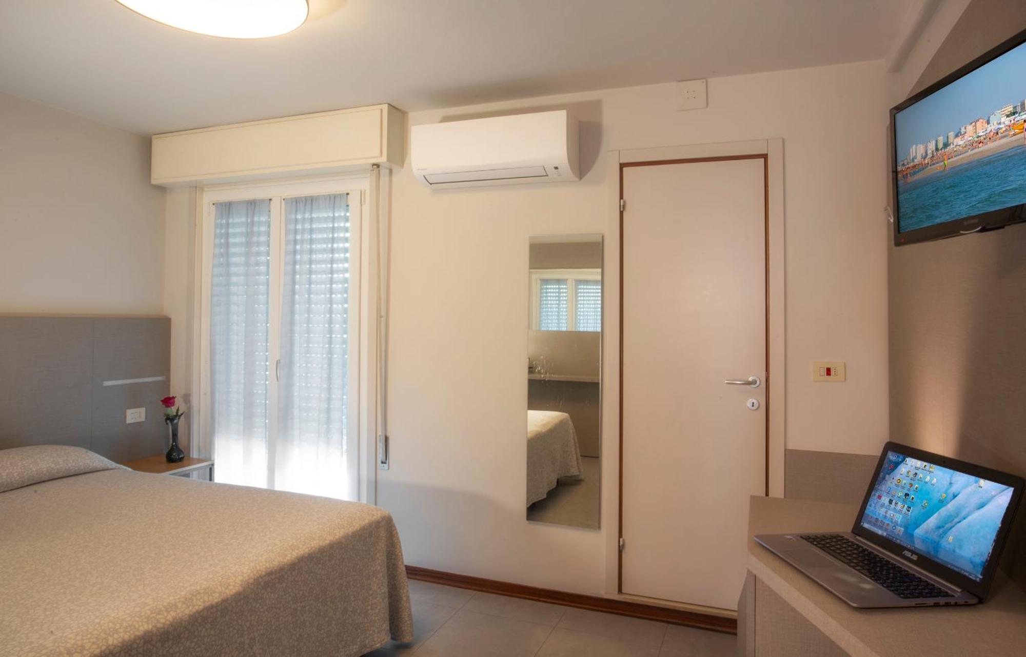 Hotel Norma Misano Adriatico Room photo