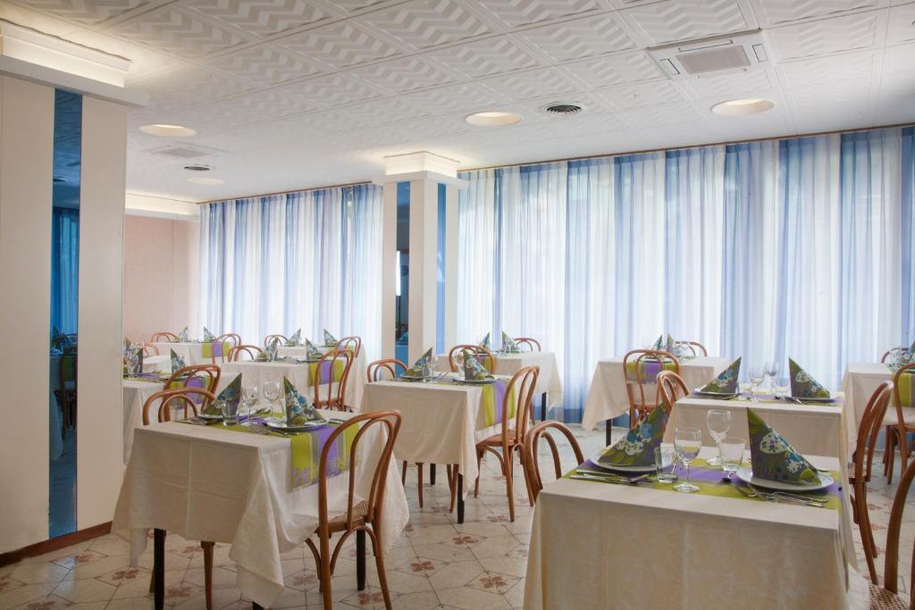 Hotel Norma Misano Adriatico Exterior photo